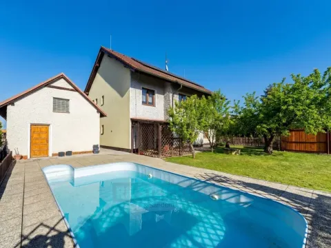 Prodej rodinného domu, Čejkovice, 218 m2