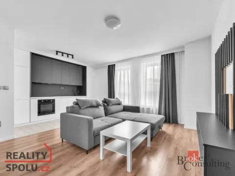 Pronájem bytu 2+kk, Hradec Králové - Kukleny, Pražská třída, 52 m2