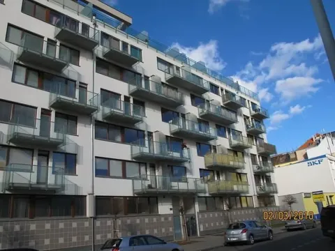 Pronájem bytu 1+kk, Praha - Holešovice, Poupětova, 35 m2