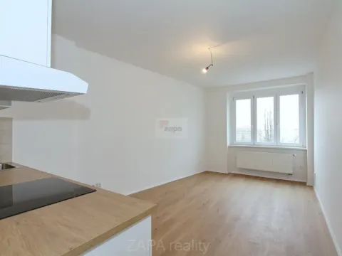Pronájem bytu 3+kk, Praha - Holešovice, Ortenovo náměstí, 62 m2