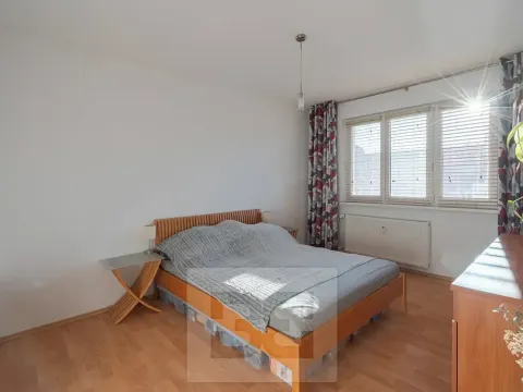 Pronájem bytu 2+1, Praha - Vokovice, Syrská, 52 m2