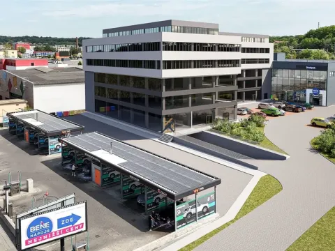 Pronájem obchodního prostoru, Praha - Vysočany, Poděbradská, 300 m2