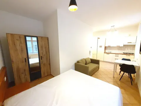 Pronájem bytu 1+kk, Praha - Smíchov, Plzeňská, 25 m2
