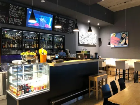 Pronájem restaurace, Praha - Strašnice, 120 m2