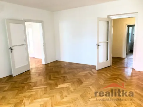 Pronájem bytu 4+1, Opava, Dostojevského, 160 m2