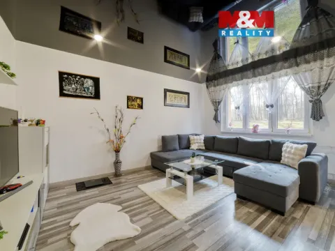 Prodej bytu 2+1, Bukovany, 51 m2