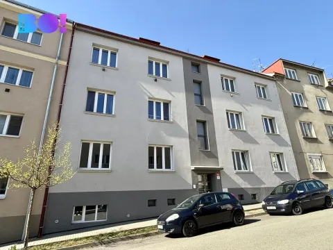 Prodej bytu 3+1, Znojmo, Janáčkova, 88 m2