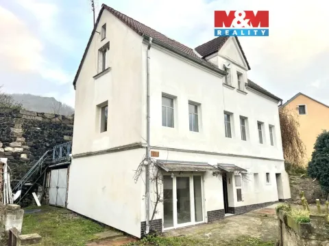 Prodej rodinného domu, Ústí nad Labem - Sebuzín, 210 m2