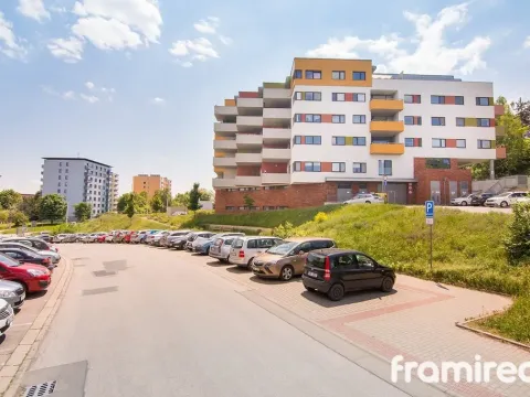 Pronájem bytu 1+kk, Brno, Kamínky, 33 m2