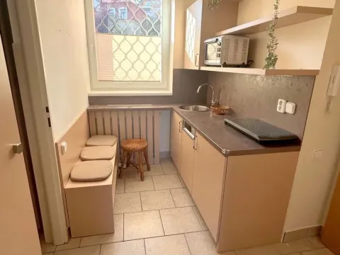 Pronájem bytu 1+1, Praha - Braník, Branická, 28 m2