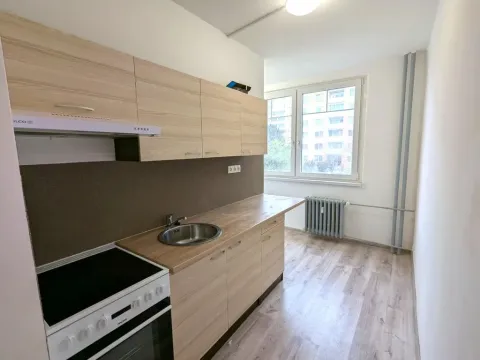 Pronájem bytu 3+1, Klášterec nad Ohří, Školní, 82 m2