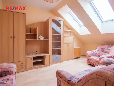 Pronájem bytu 3+1, Moravská Nová Ves, Na Rynku, 65 m2