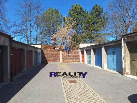 Pronájem garáže, Žatec, Plzeňská, 18 m2