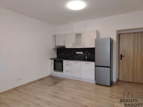 Pronájem bytu 2+kk, Znojmo, nám. Kpt. Otm. Chlupa, 47 m2