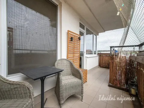 Pronájem bytu 3+kk, Praha - Vysočany, Pod Harfou, 71 m2