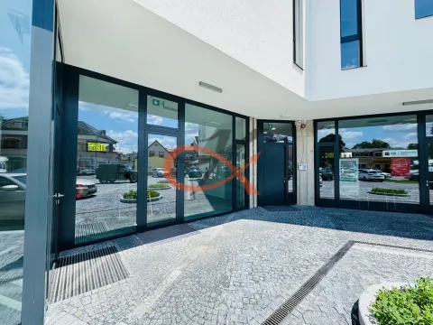 Pronájem obchodního prostoru, Rožnov pod Radhoštěm, Nerudova, 52 m2