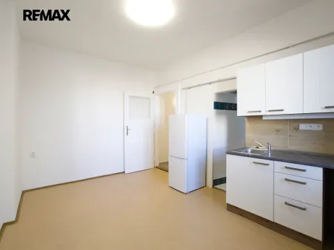 Pronájem bytu 1+1, Praha - Podolí, Výchozí, 37 m2