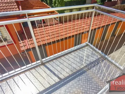Prodej bytu 2+kk, Nupaky, Nupacká, 42 m2
