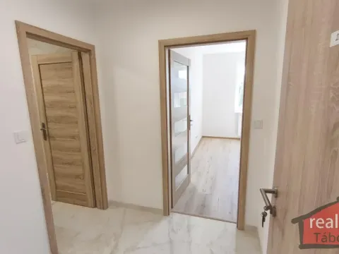 Prodej bytu 2+kk, Nupaky, Nupacká, 42 m2