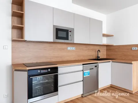 Pronájem bytu 2+kk, Praha - Prosek, Čakovická, 52 m2
