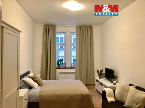 Pronájem bytu 1+1, Praha - Žižkov, Řehořova, 34 m2