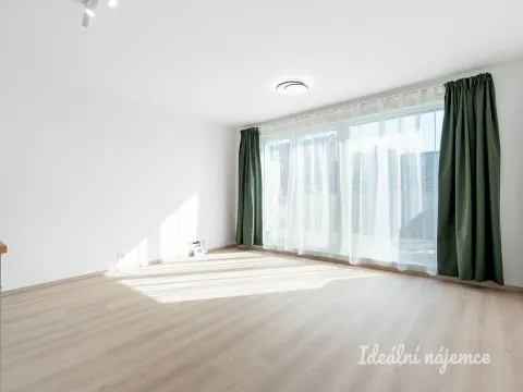Pronájem bytu 1+kk, Praha - Vysočany, Gerstelova, 33 m2