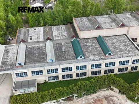 Prodej výrobních prostor, Roudnice nad Labem, Pracnerova, 2250 m2