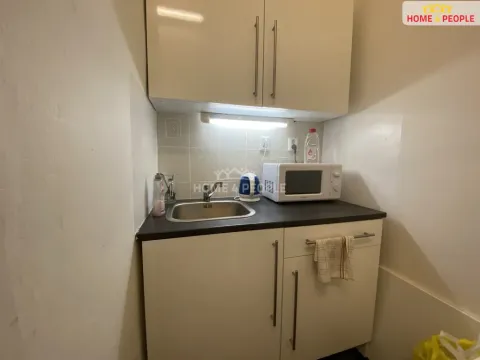 Pronájem obchodního prostoru, Praha - Žižkov, Biskupcova, 32 m2