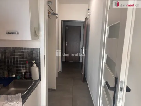 Pronájem bytu 1+kk, Praha - Běchovice, Podnikatelská, 14 m2