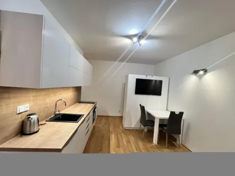 Pronájem bytu 1+kk, Ostrava - Poruba, Španielova, 31 m2