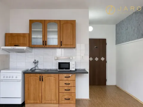 Pronájem bytu 1+1, Klášterec nad Ohří, Lidická, 35 m2