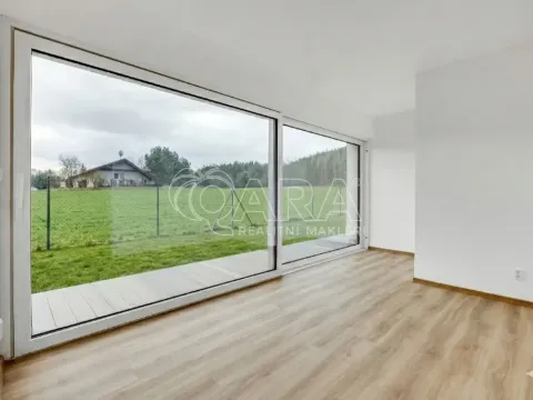 Prodej bytu 2+kk, Kunčice nad Labem, 79 m2