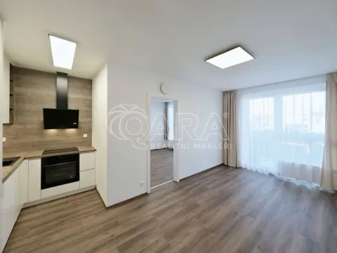 Pronájem bytu 2+kk, Kralupy nad Vltavou, Nádražní, 44 m2