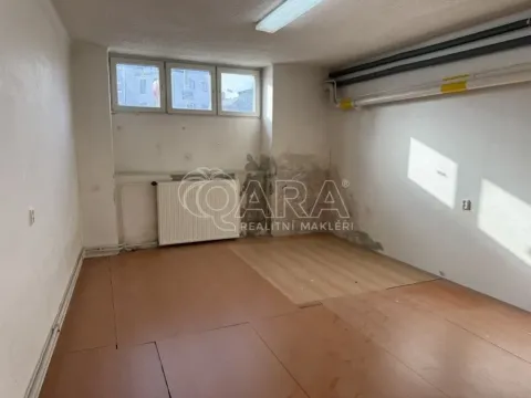 Pronájem obchodního prostoru, Nový Jičín, U Grasmanky, 28 m2