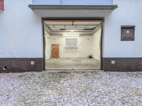 Pronájem garáže, Svoboda nad Úpou, 28 m2