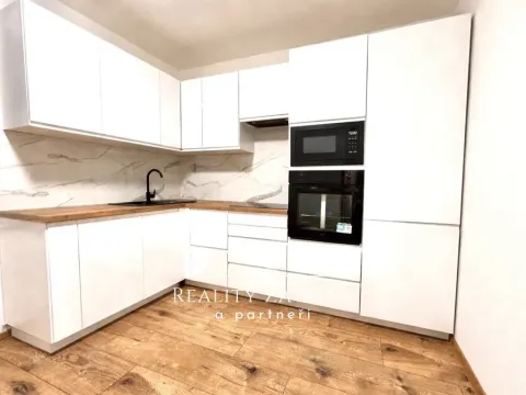 Prodej bytu 2+1, Paskov, Bělská, 64 m2