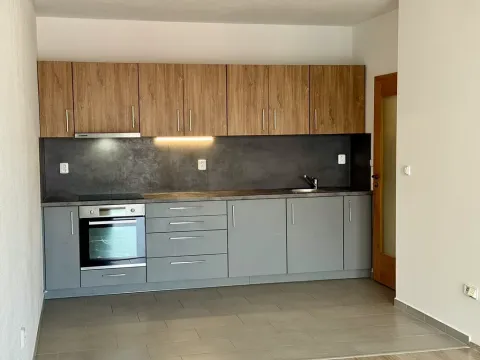 Pronájem bytu 2+kk, Klatovy, Voříškova, 44 m2