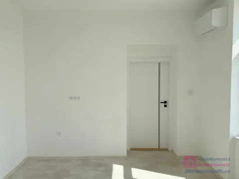 Pronájem kanceláře, Podivín, Palackého, 17 m2