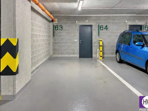 Pronájem garážového stání, Praha, Jurkovičova, 13 m2