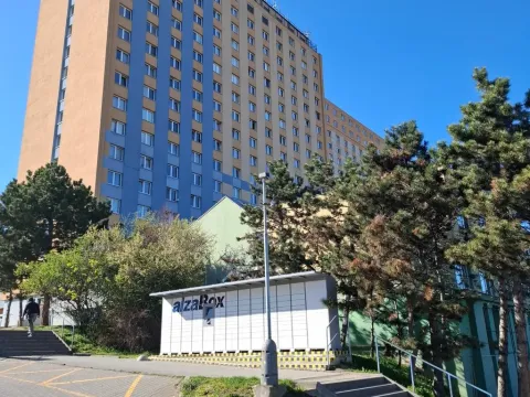 Pronájem garážového stání, Praha - Krč, Štúrova, 17 m2