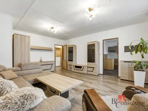 Prodej bytu 3+1, Chlumec nad Cidlinou - Kladruby, 77 m2