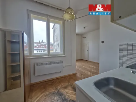 Pronájem bytu 1+kk, Praha - Nusle, Jaromírova, 25 m2