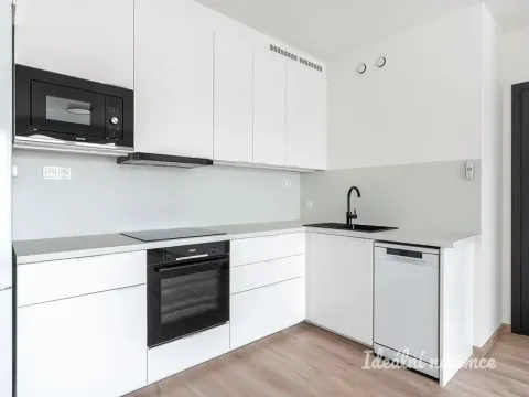 Pronájem bytu 2+kk, Praha - Modřany, Kolmanova, 46 m2