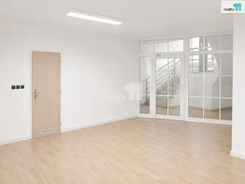 Pronájem obchodního prostoru, Liberec - Liberec IV-Perštýn, Moskevská, 65 m2