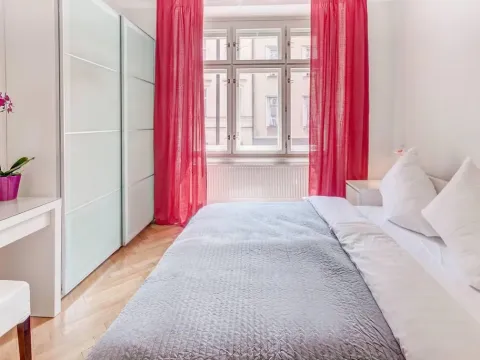 Pronájem bytu 2+1, Praha - Nové Město, Žitná, 57 m2