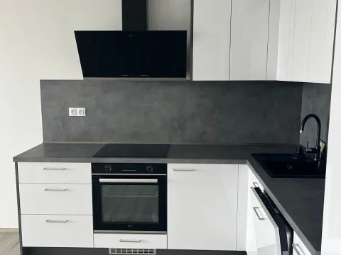 Pronájem bytu 2+kk, Pardubice - Zelené Předměstí, Pod Vinicí, 58 m2