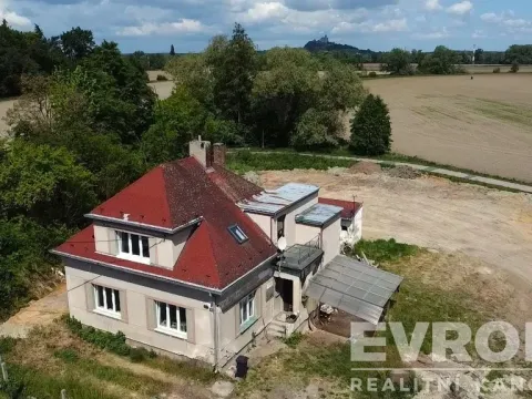 Prodej rodinného domu, Sezemice - Počaply, 150 m2