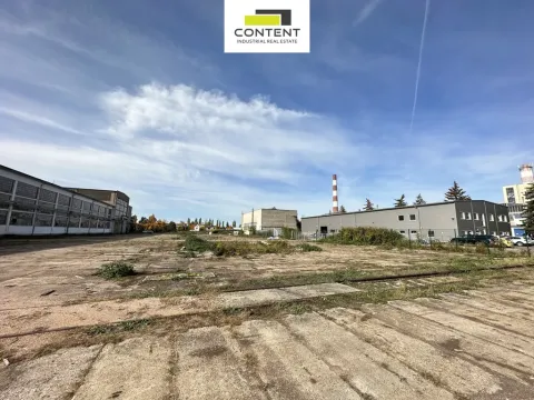 Pronájem komerčního pozemku, Hradec Králové - Kukleny, Pražská třída, 2000 m2