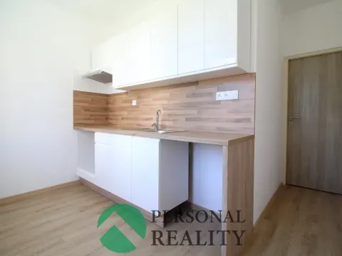 Prodej bytu 1+1, Rotava, Sídliště, 37 m2