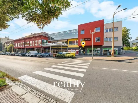 Pronájem obchodního prostoru, Jihlava, Žižkova, 145 m2